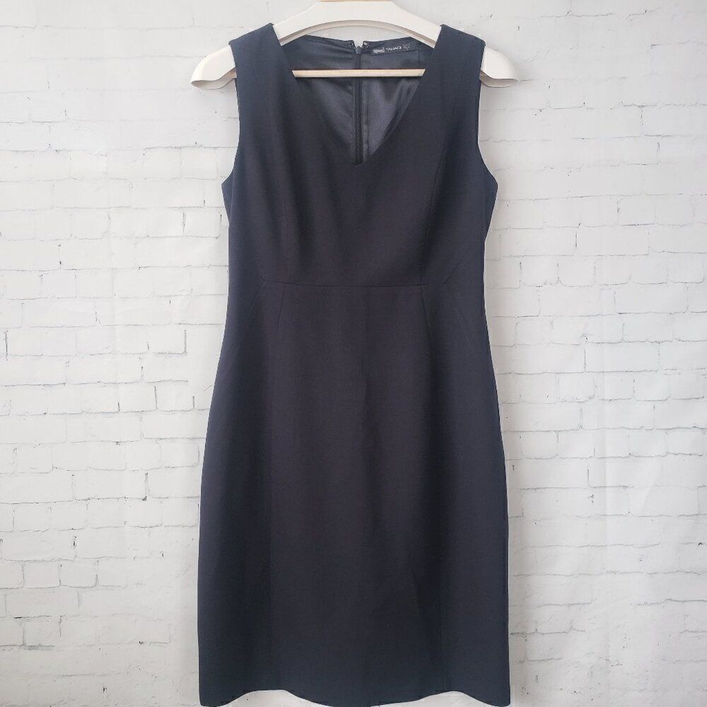 Tahari Sheath Dress Size 4 Solid Black LBD V-Neck Lined Sleeveless Back Zip